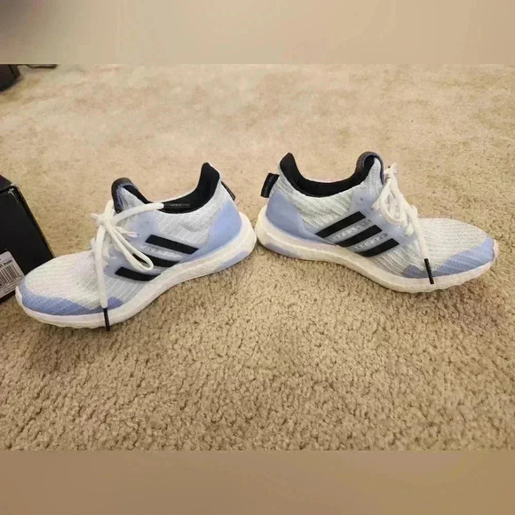 Size Womens 4 Adidas UltraBoost 4.0 x Game of Thrones White Blue Sneakers 2019 - Picture 3 of 8